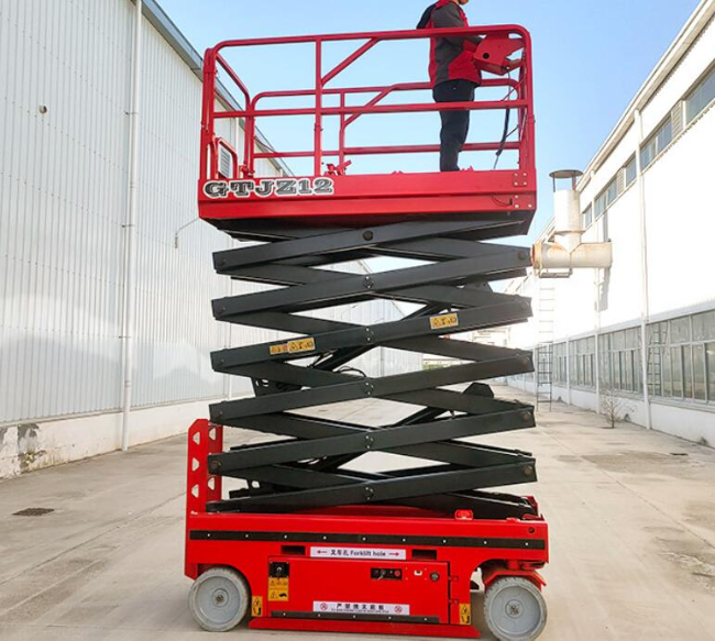 西宁自行走移动式升降机